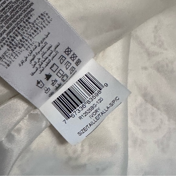 Ivory Lace Trench Coat - Picture 5 of 6